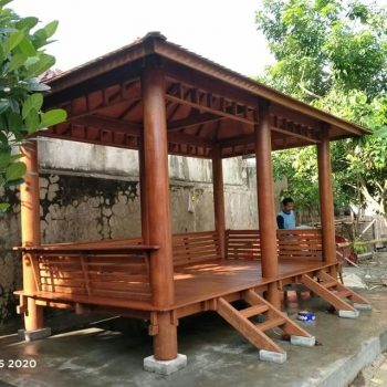 jasa pembuatan gazebo kayu jati 3